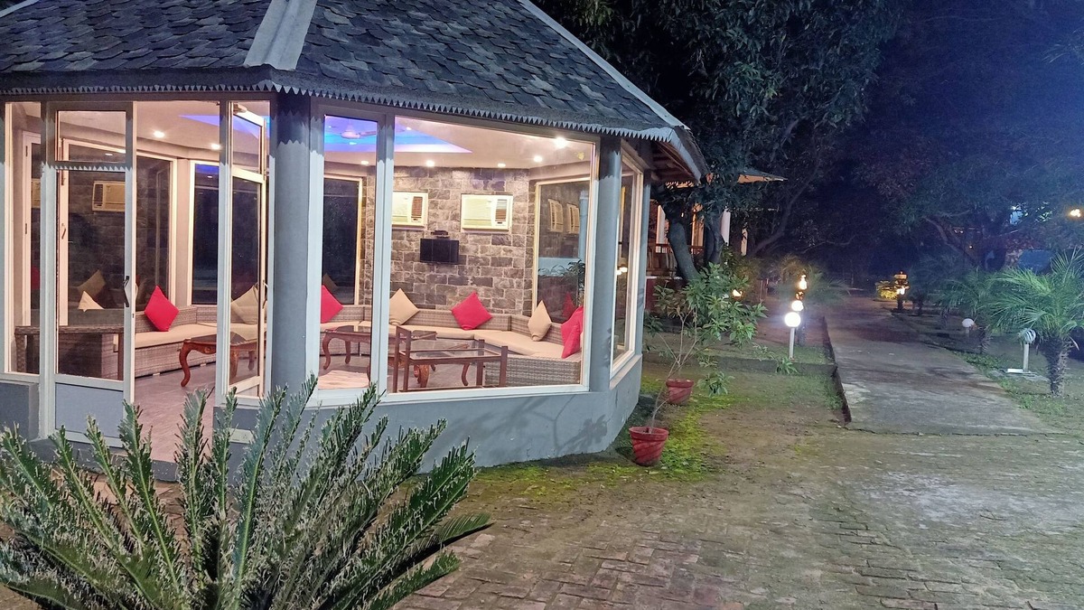 Hoshiarpur Hotel | Kailash Farms Earthen Life