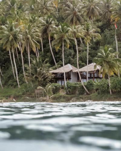 Pulau Masokut Resort | Kaini Mentawai - Surf Resort