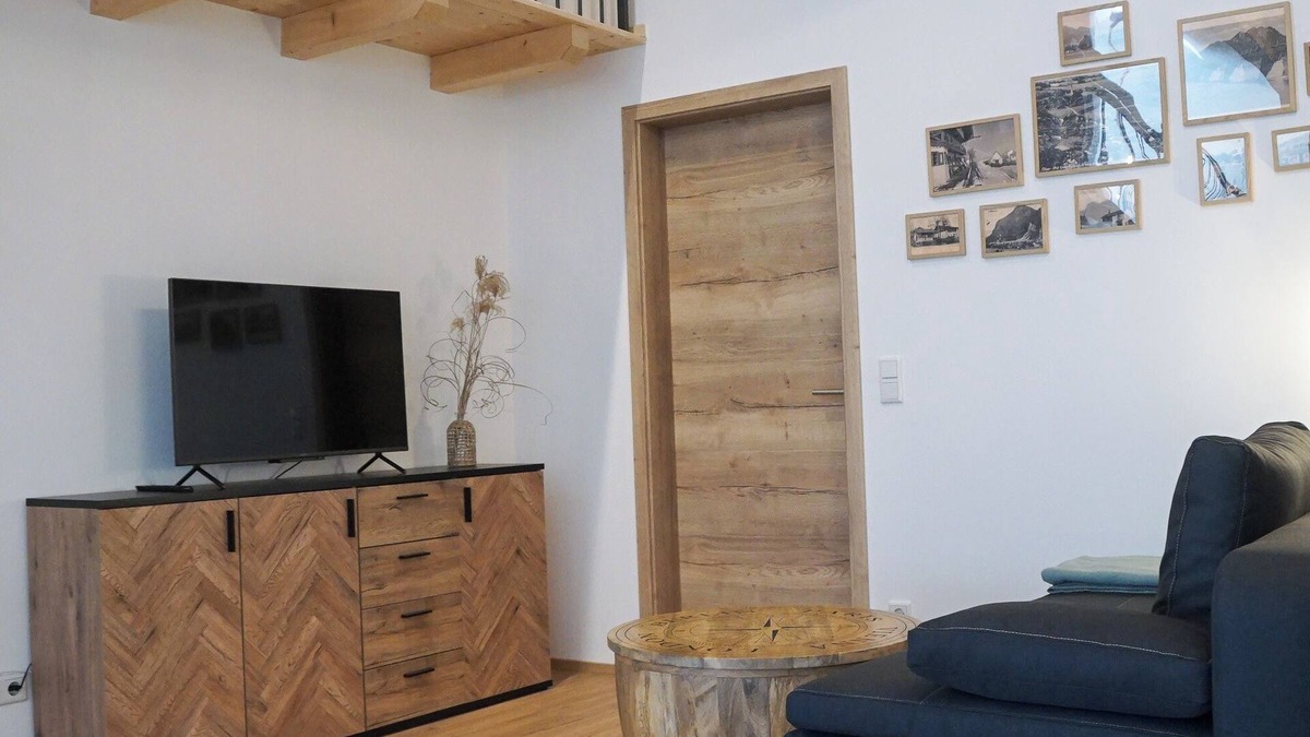 Flintsbach A. Inn Apartment | "Kaiserblick" loft apartment in the Inn Valley - central & quiet