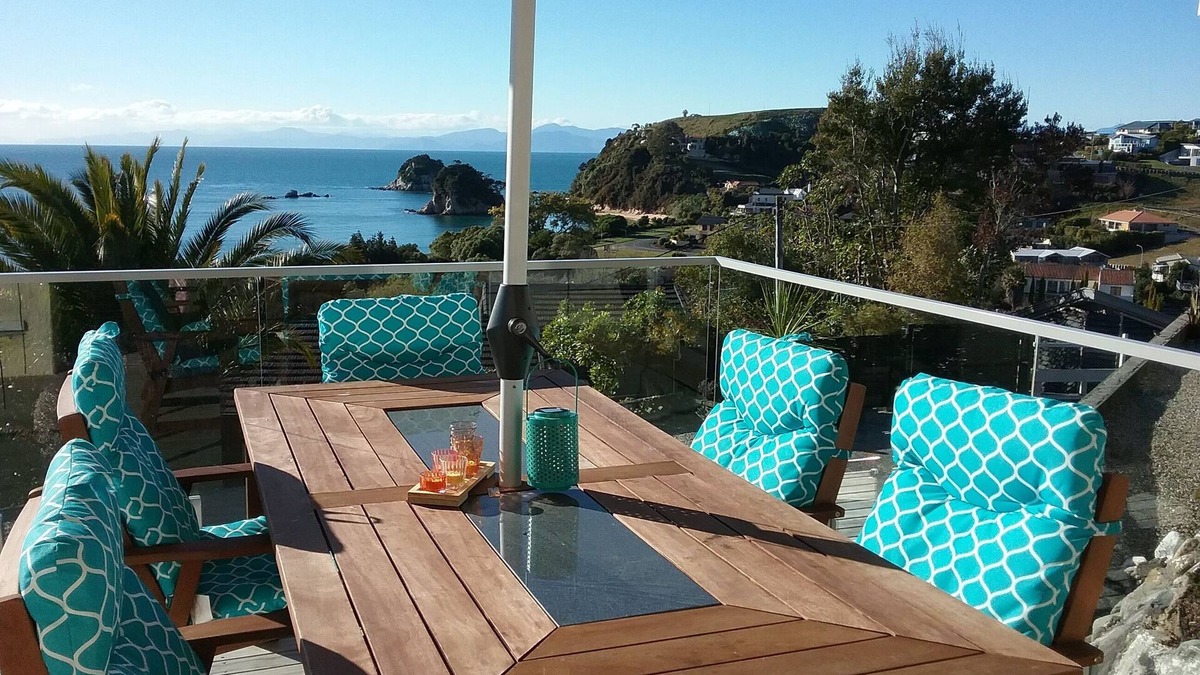 Kaiteriteri House | Kaiteriteri Beach Holiday Home, Elevated Sea Views and Mountain Biking Trails