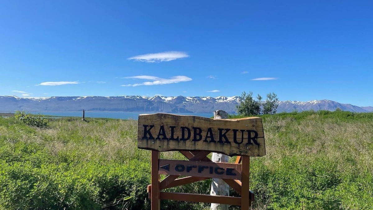 Husavik Cabin | Kaldbaks-kot Cottages