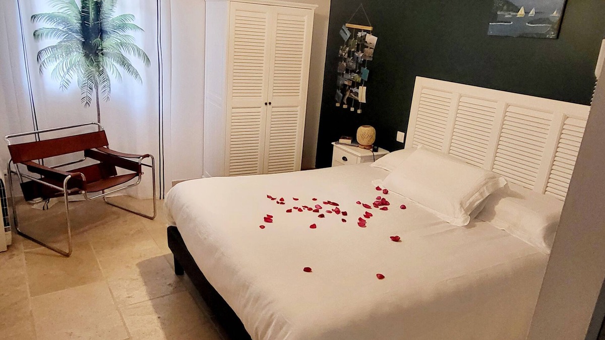 Saint-Pons-de-Mauchiens Apartment | KALINA, a trip to the West Indies