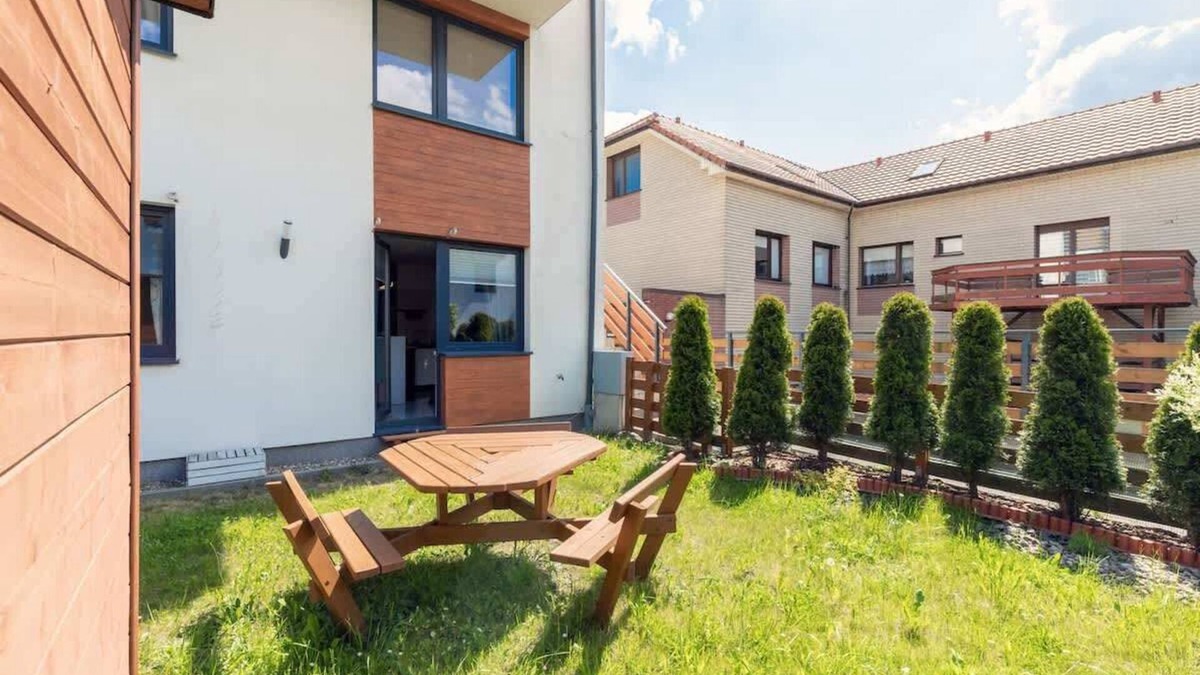 Pierwoszyno Apartment | Kalinowa 6G | Bright Apartment | Garden & Parking