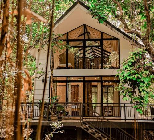 Cavinti Hotel | Kaliraya Surf Kamp by Eco Hotels