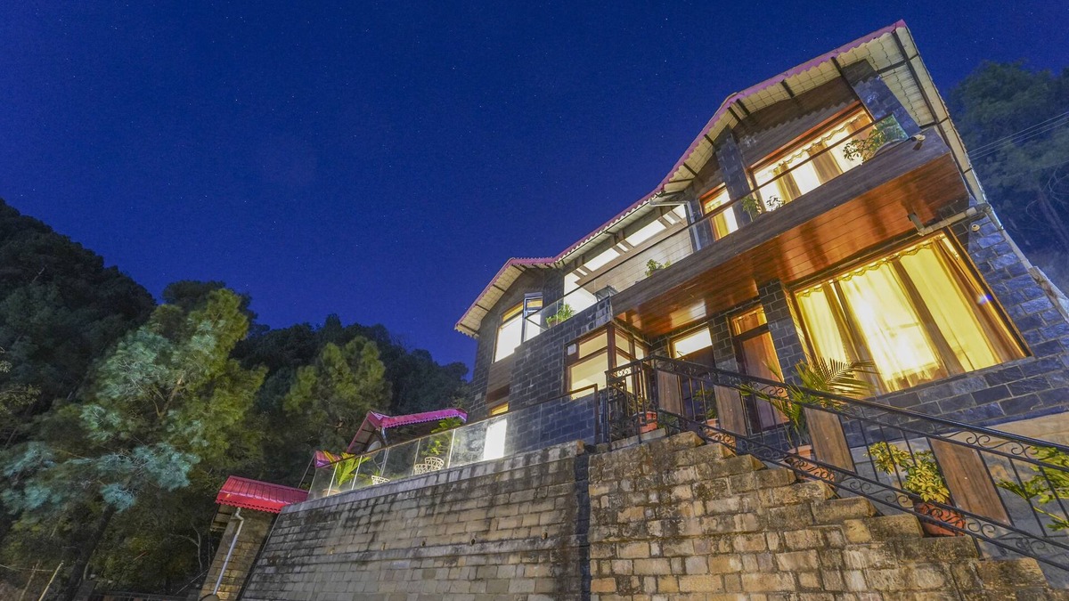 Kasauli Villa | Kalmia Kasauli 3BHK Villa : King sized bed +Bonfire +WiFi+ Cook