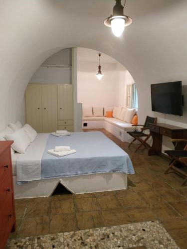 Aroniadika Apartment | Kamara Nest