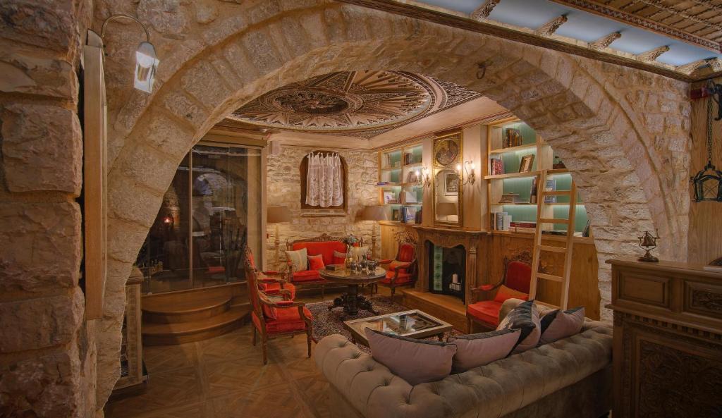 Ioannina Town Centre Hotel | KAMARES Historic Boutique Hotel & Spa
