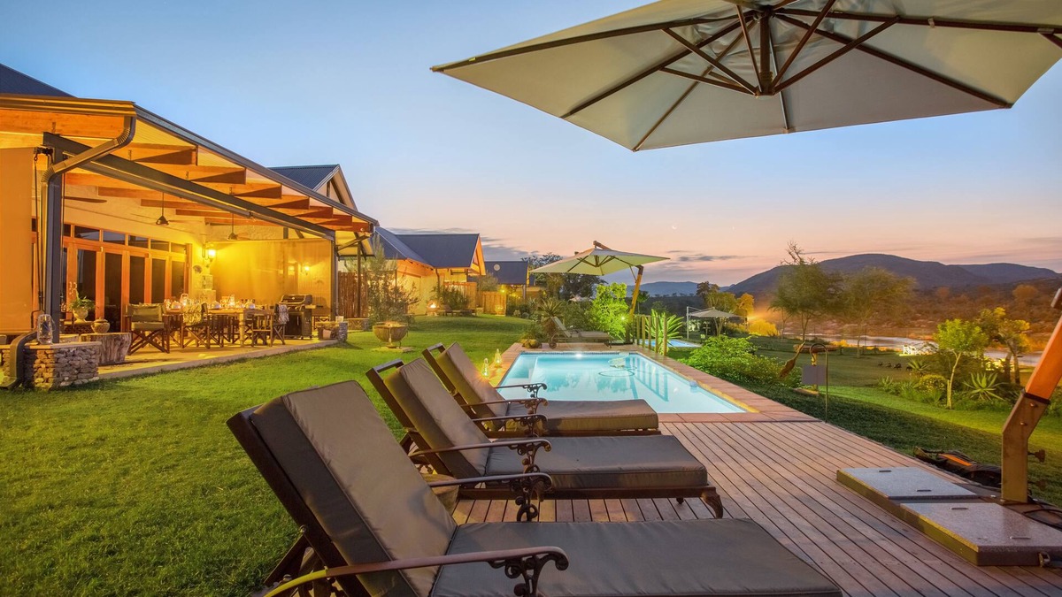 Malelane Cabin | Kambaku River Lodge