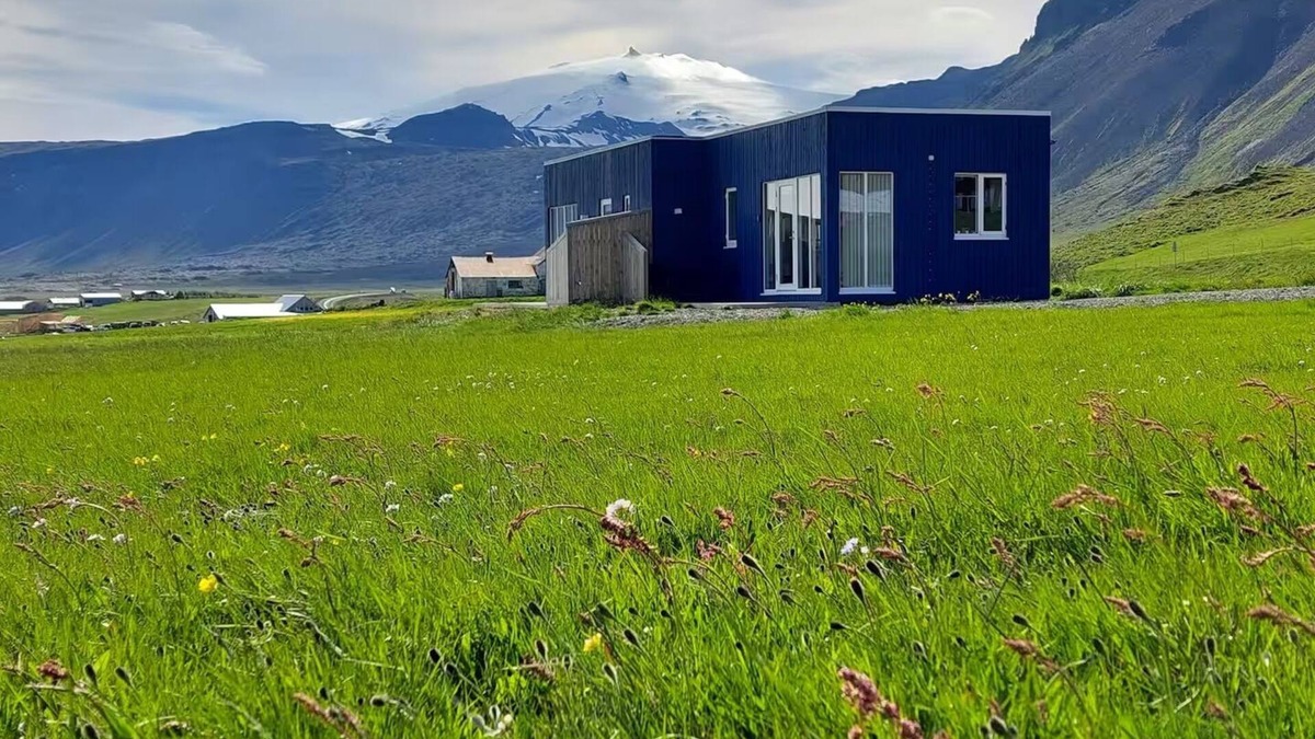 Snaefellsnes Peninsula Cabin | Kambur cottages