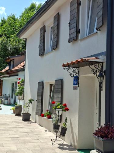 Kuceli House | Kameni biser