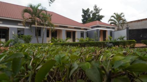 Jinja Cabin | Kamfart Safari Lodge