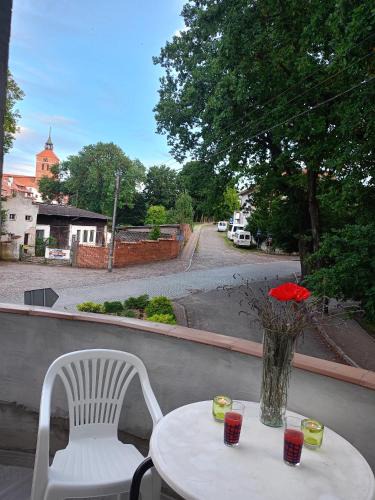 Reszel Apartment | Kamienica z Balkonem - pokoje gościnne
