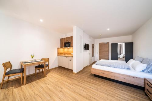 Inchenhofen Hotel | Kaneder Hof - Self Check-in