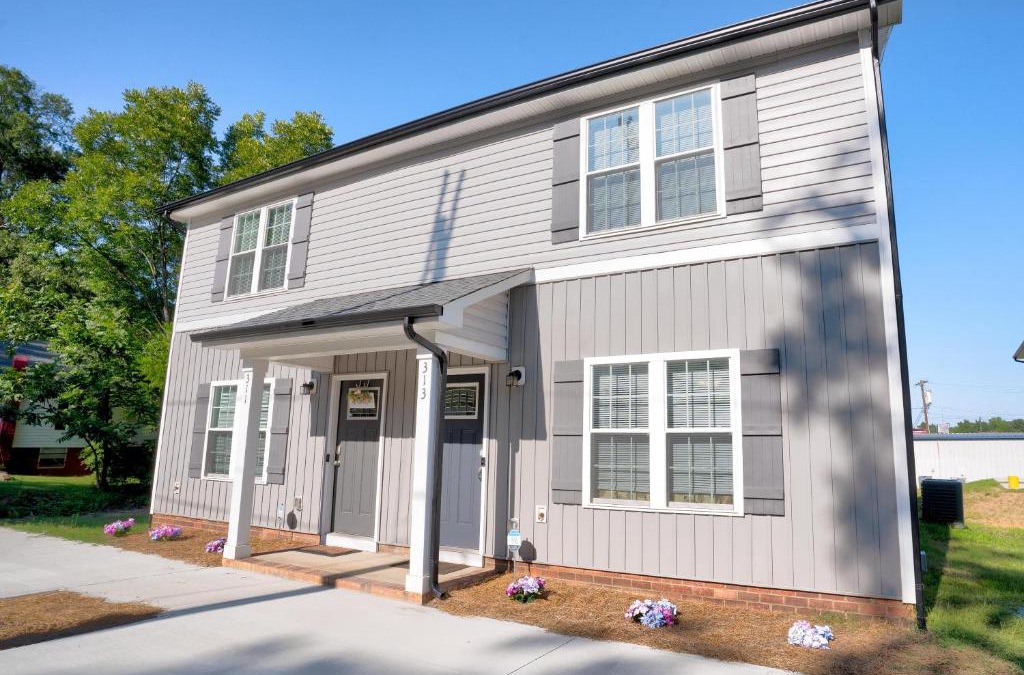 Kannapolis House | Kannapolis Elegant Townhouse - Pet Friendly