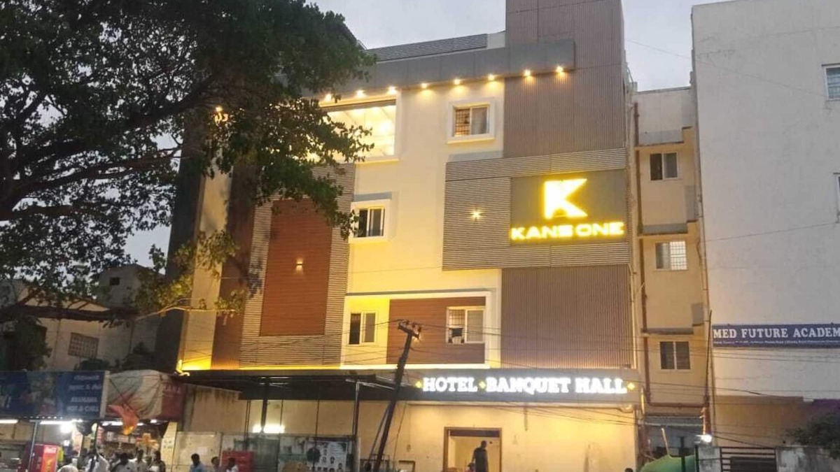 Pallavaram Hotel | Kansone Hotel And Banquets