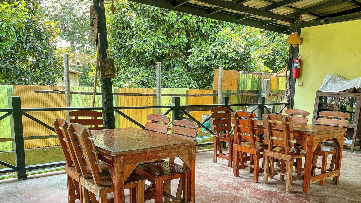 Lan Saka Hotel | Kanta Hill Resort