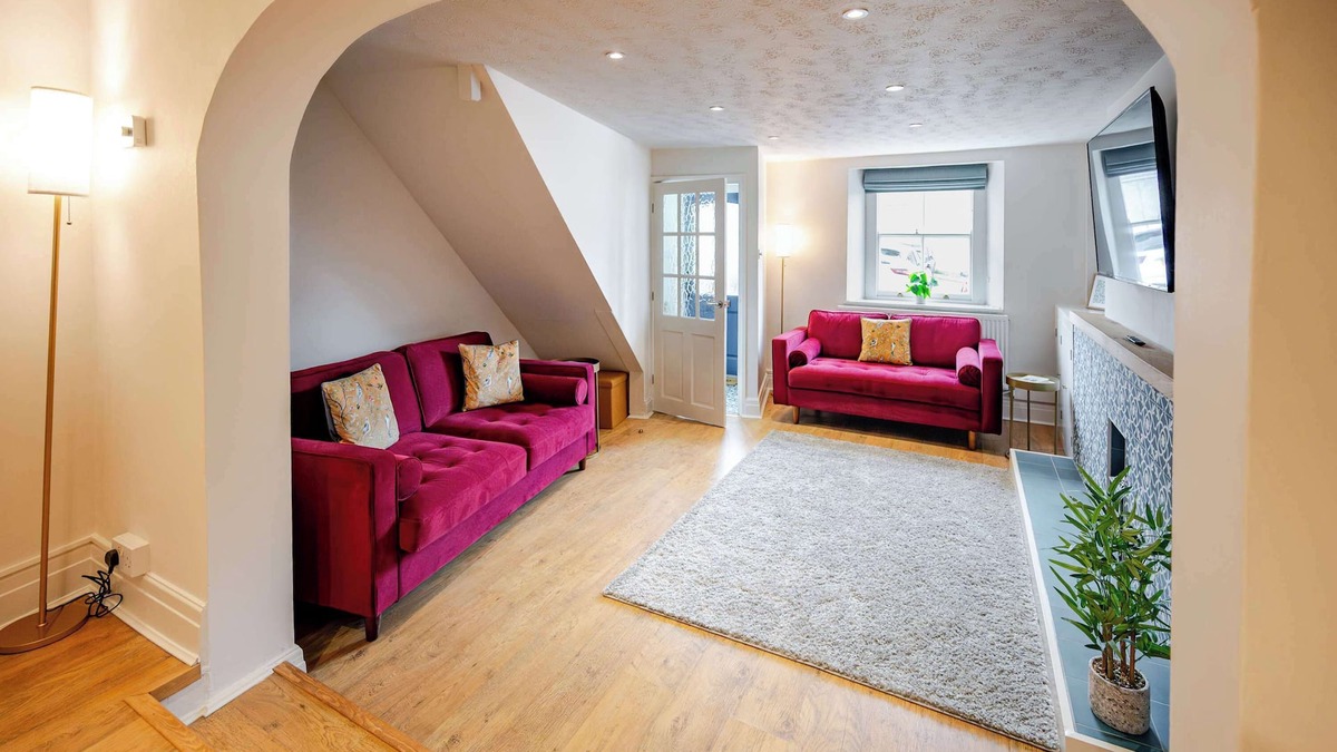 St Austell House | Kaolin: Splendid Cornwall Home by StayStaycations