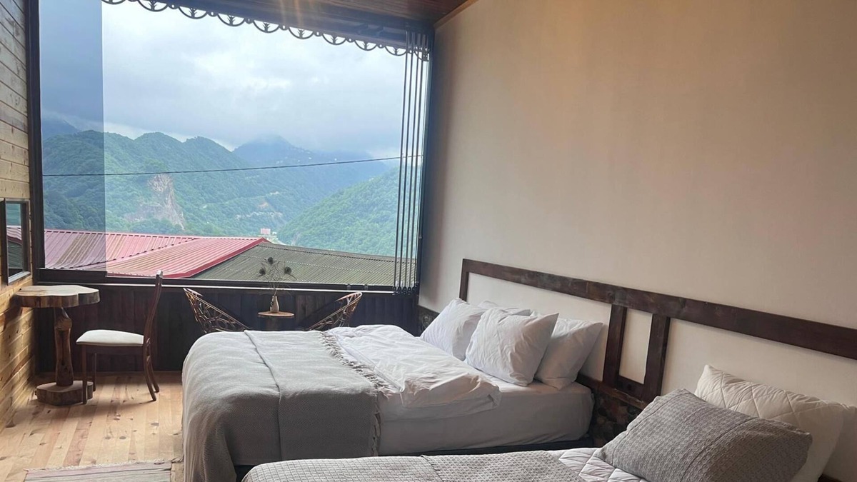 Arakli Bed & Breakfast | KARADENİZ KUŞ CENNETİ