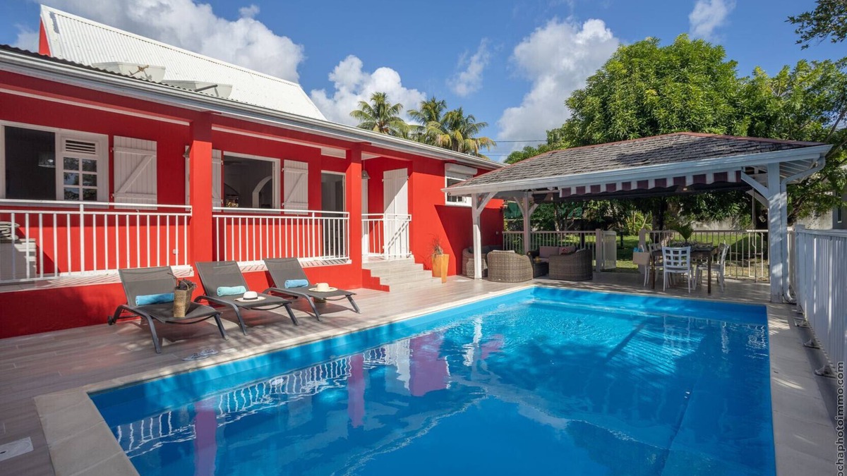 Trois-Rivieres Villa | Karambol