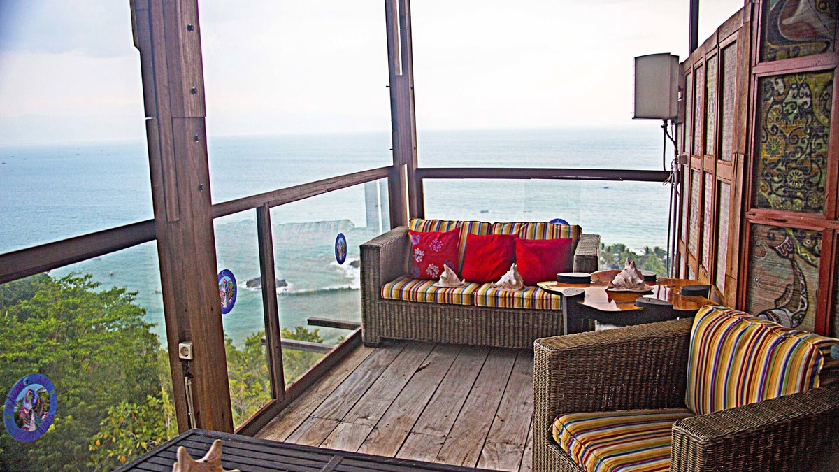 Cisolok House | Karang Aji Beach Villa