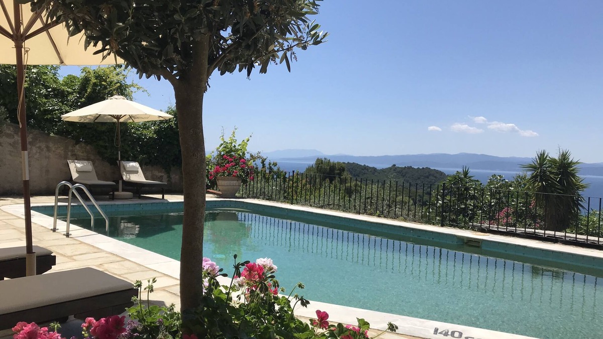 Koukounaries Apartment | Karavotsakisma Studio & Villa accommodation with Pool
