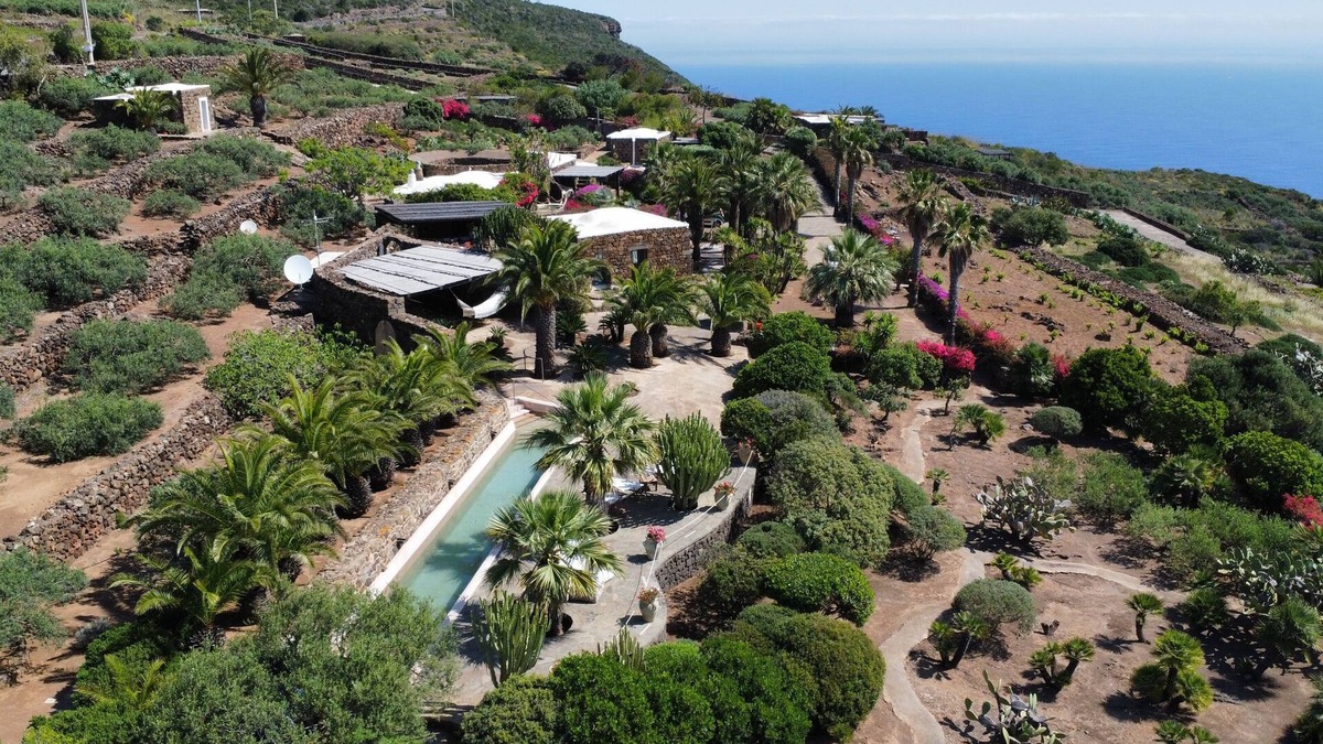 Pantelleria Villa | Kardibà-luxury Oasis in Natural Reservoir