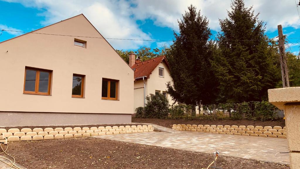 Szada Apartment | Kardos Rezidencia