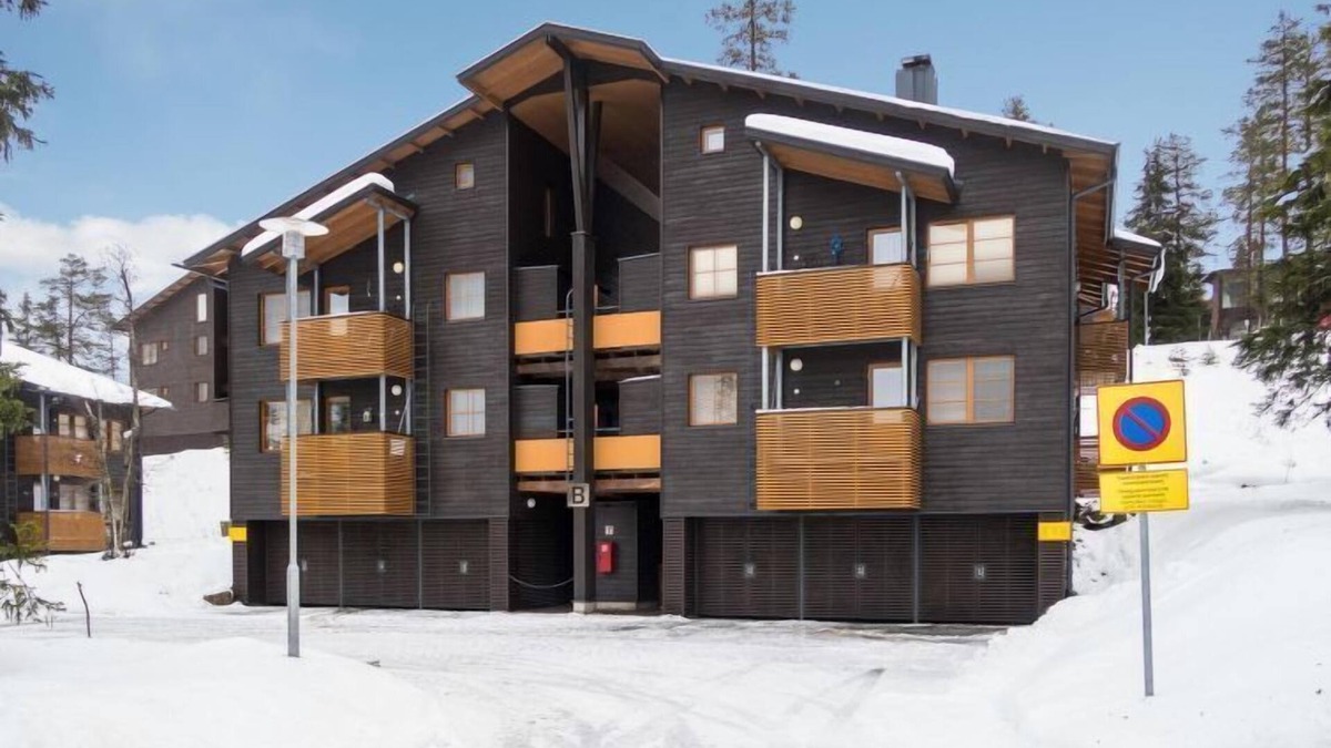 Rukatunturi House | Karhunvartijan Linna B11 by Interhome