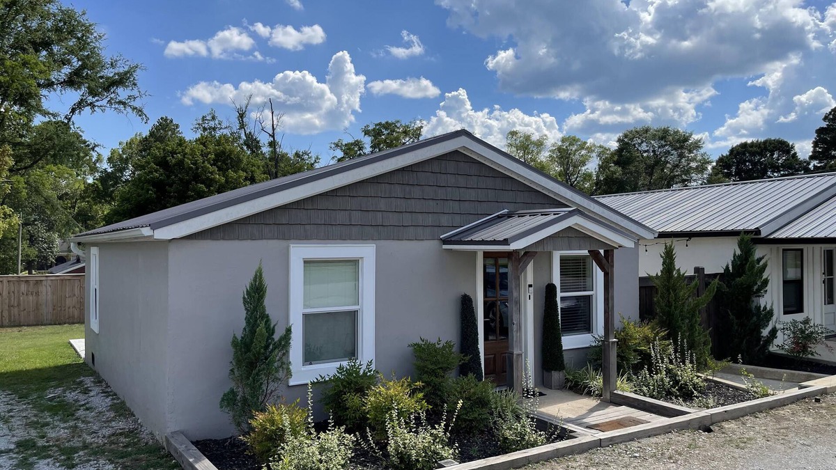 Iuka Cottage | Karine's Cottage Beautiful Cottage w/Boat Parking