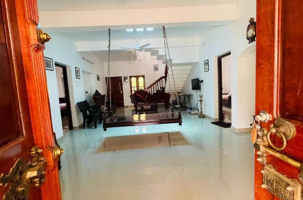 Vayalar House | KARIYIL KAYALORAM HOMESTAY
