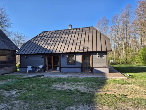 Leisi Apartment | Karjalasma Mägramaja