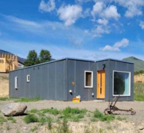 Salmon House | KarKens Container Home