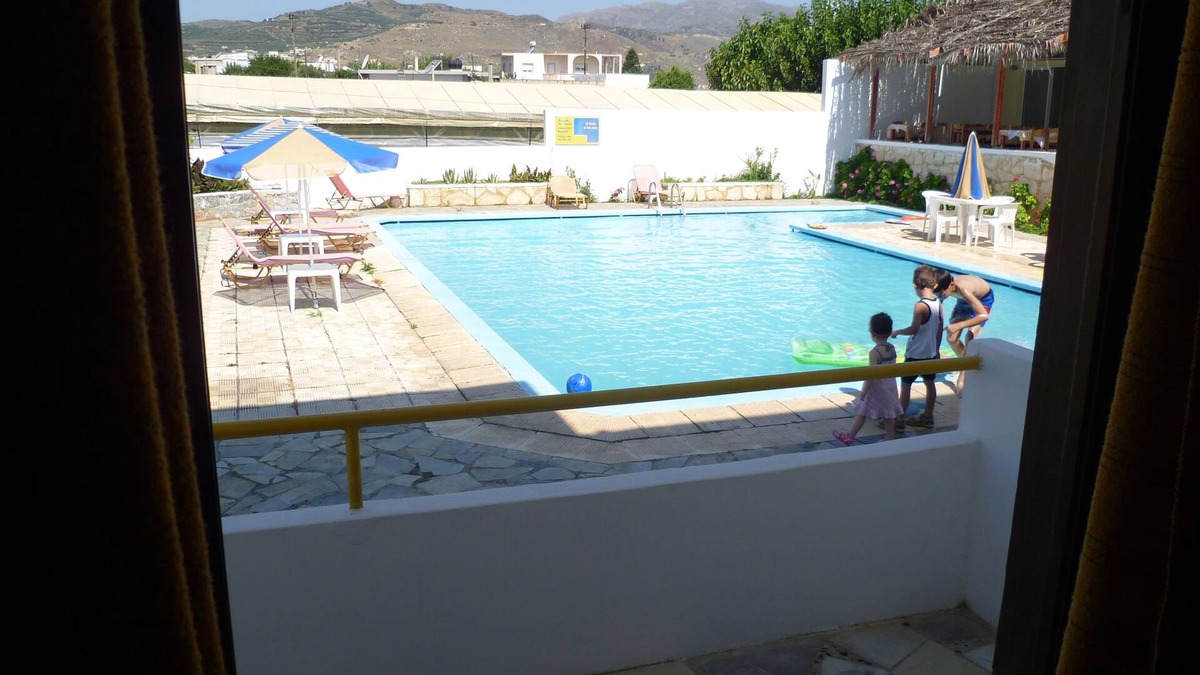 Kolymvari Apartment | Karmi Studios & Apartments