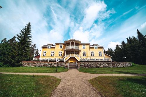 Kajaani Hotel | Karolineburg Manor House Hotel