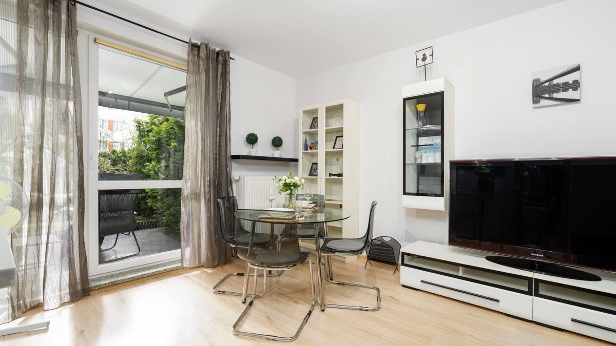 Stare Miasto District Apartment | Karpia 17 | Sunny Apartment | Parking