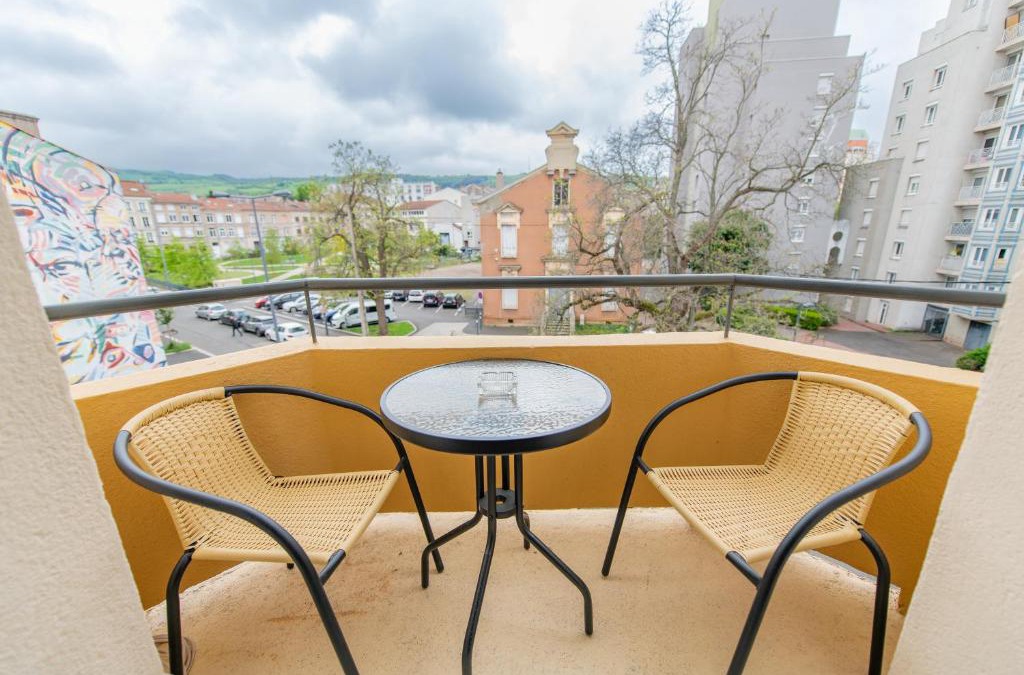 Centre Deux Apartment | KASA Cocon - Entièrement équipé avec Balcon