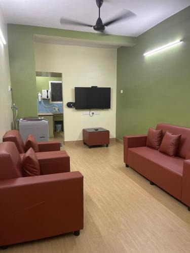 Parthasarathy Puram Apartment | KASI'S TNAGAR Home Stay