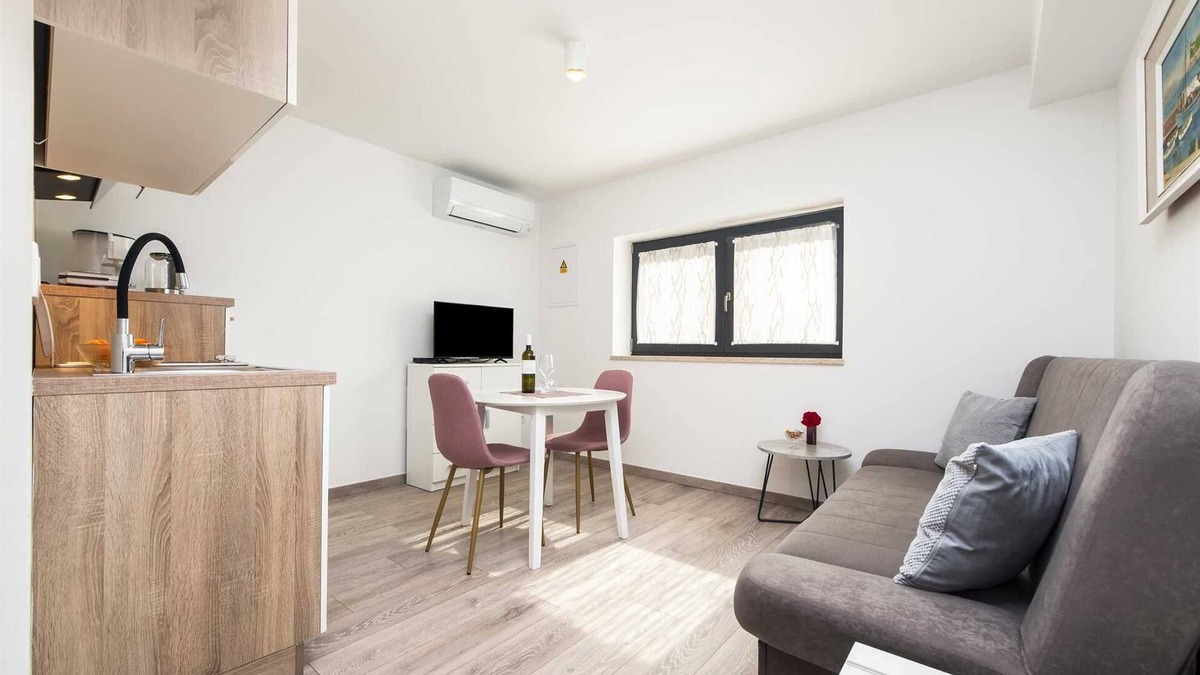 Rovinj Apartment | KATARINA One-Bedroom Apartment with Terrace 2