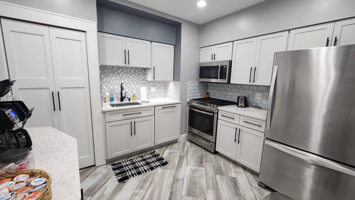 Terre Haute House | Katherine's Cozy Bungalow! No Check-out List!