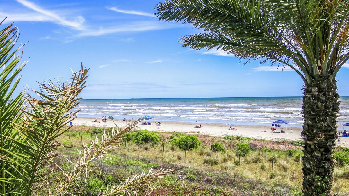 Beachside Village Cottage | Kathie's Beachfront Kottage