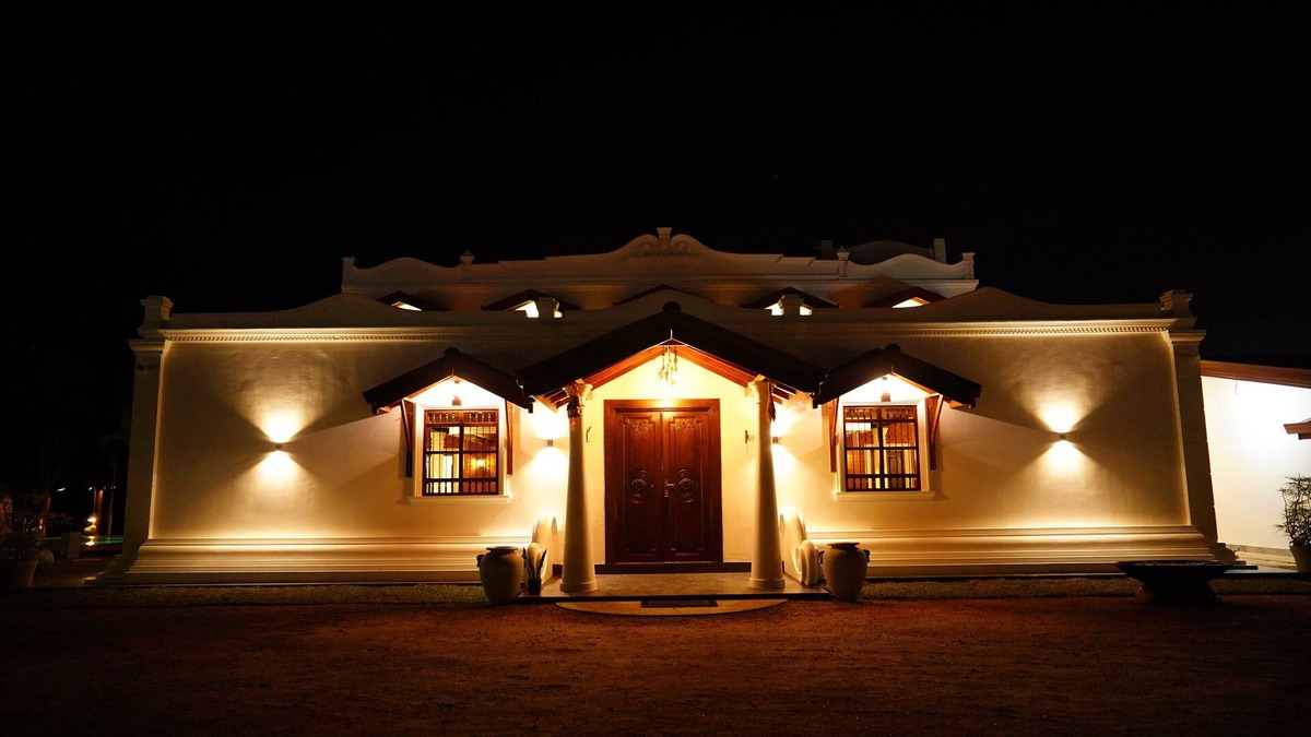 Trincomalee Villa | Kathircholai villa-Suite Room