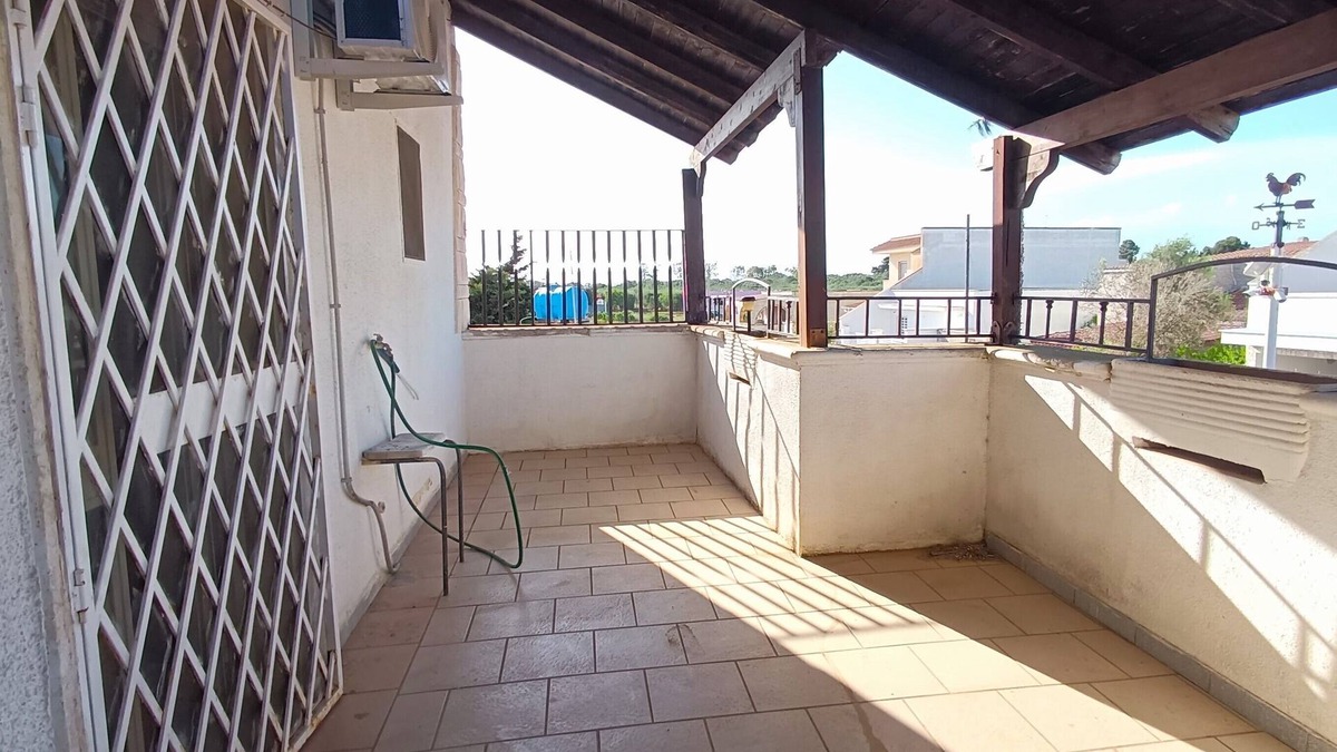 Torre Castiglione House | Katia House Tower Castiglione