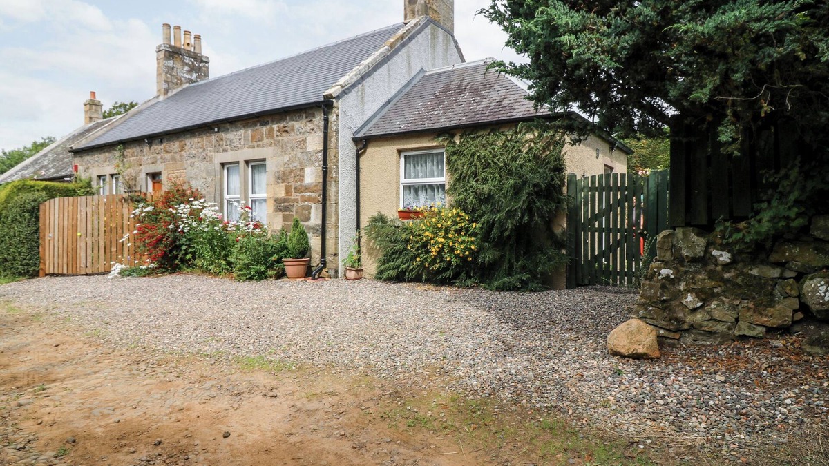 Cupar Cottage | KATMOGET COTTAGE, romantic, country holiday cottage in Ceres