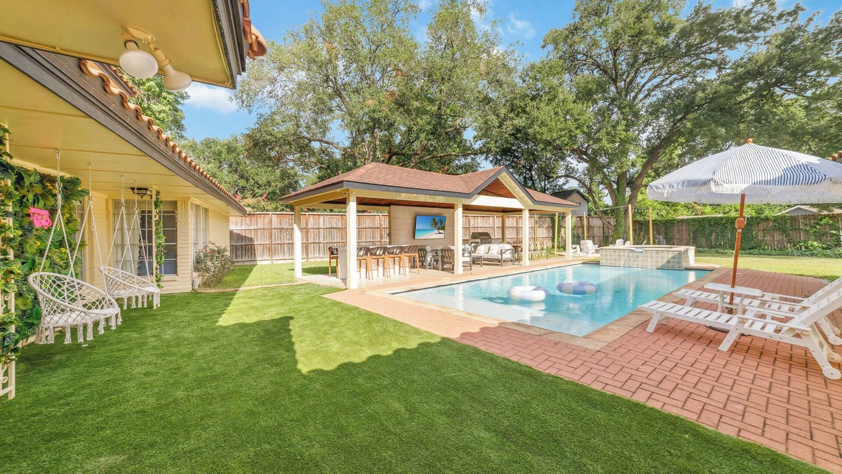 Katy House | Katy Oasis with Huge Patio, Pool & Game Room