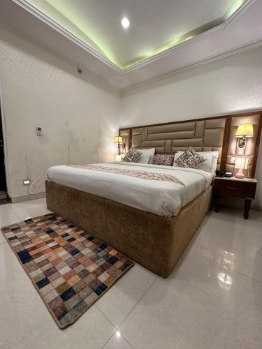 Begusarai Hotel | Kaval INN