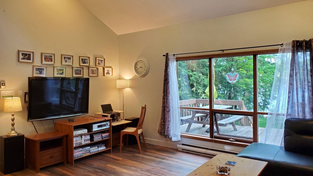 Catchacoma House | Kawartha Lakehouse