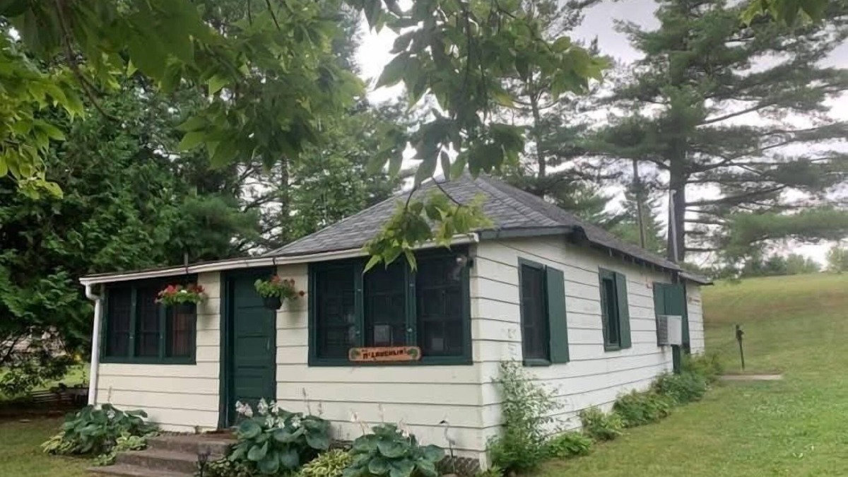 Lakefield Cottage | Kawartha Lakes Cottage