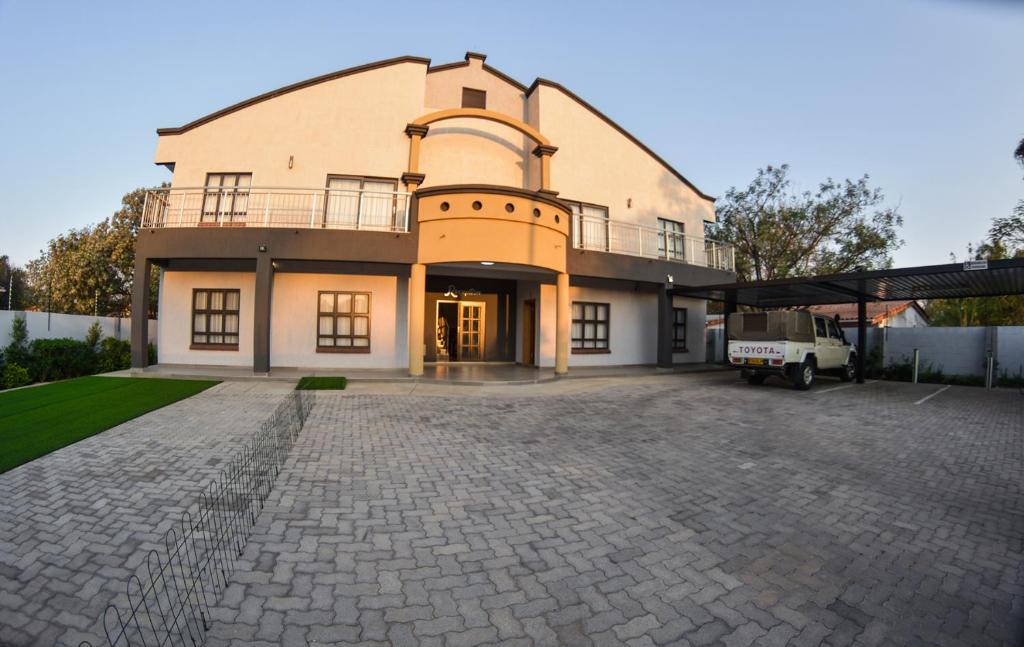 Gaborone Apartment | KAY'S TWO-BED SELFCATERING APARTMENT@21211