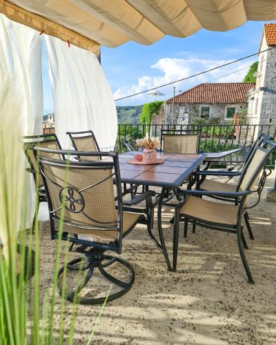 Nerezise Apartment | Kaya house