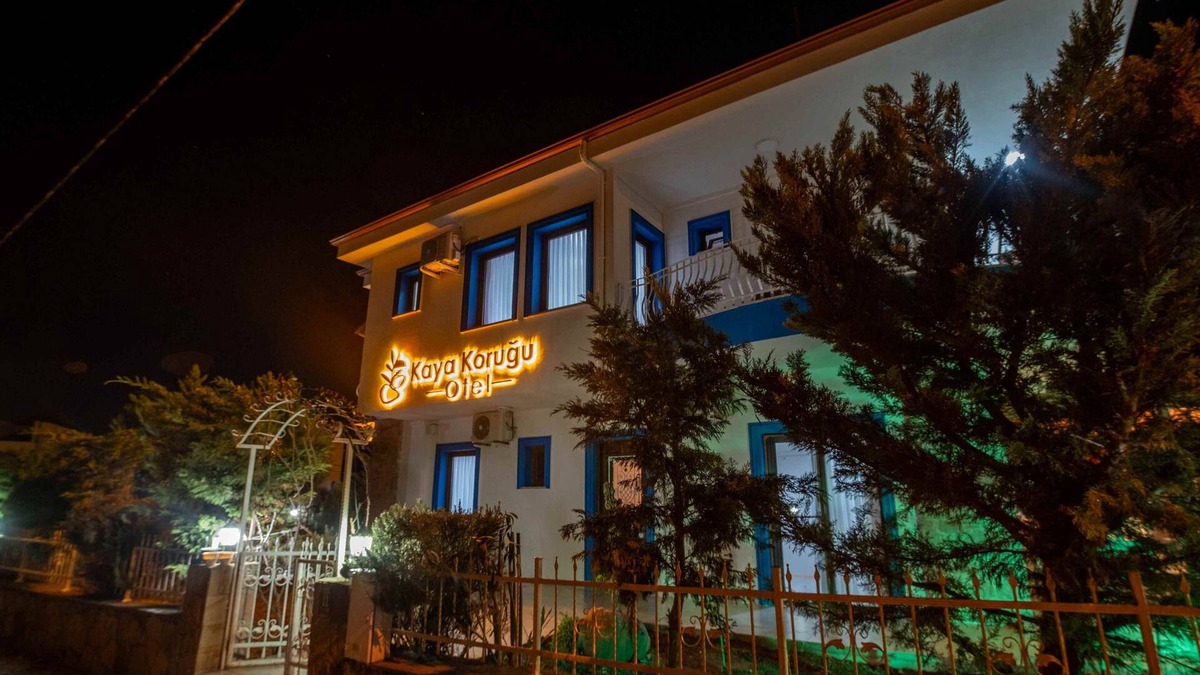 Karesi Bed & Breakfast | KAYA KORUĞU CUNDA